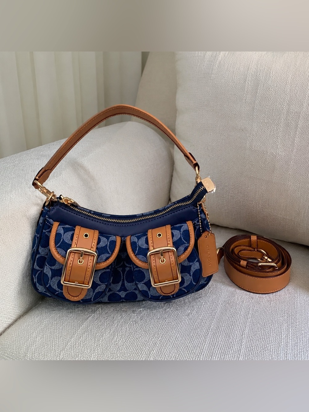 Coach Denim Signature Jacquard Shoulder Bag with Tan Leather Trim - Picture 3 of 4